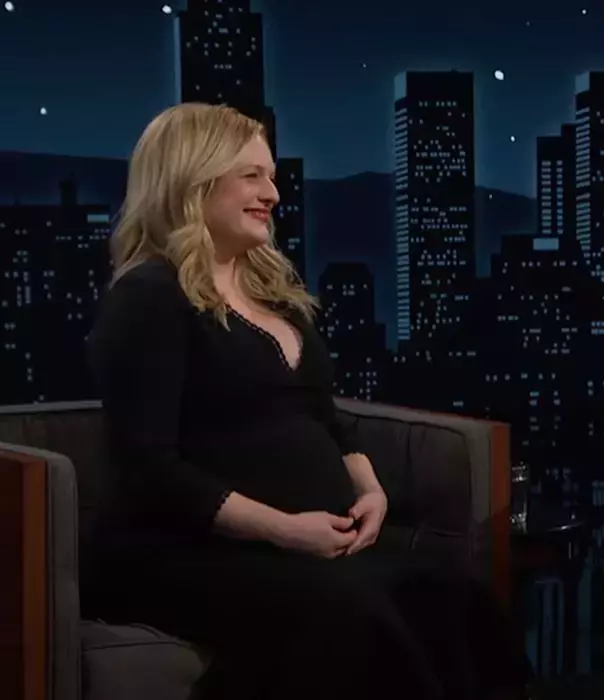 elisabeth-moss-2