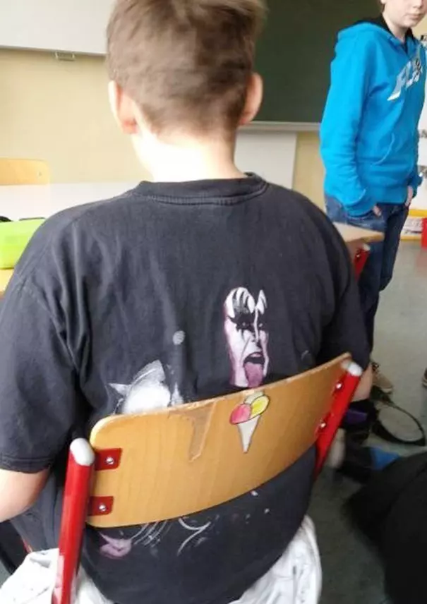 tricou