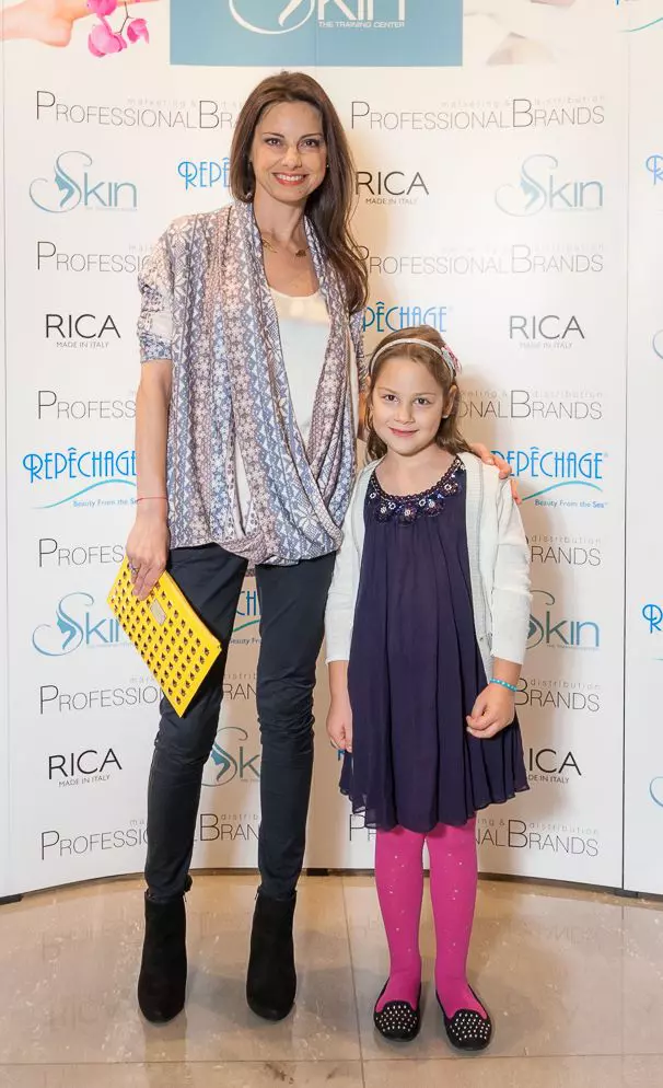 Livia Dila si fetita ei, Maria