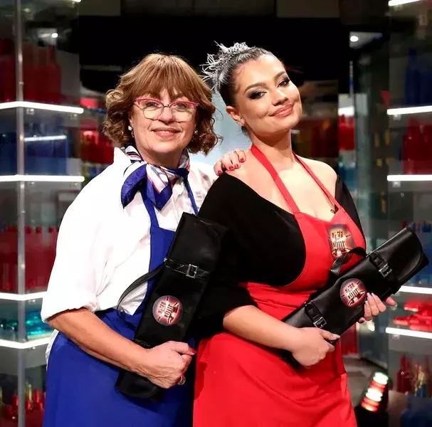 adriana trandafir si fiica ei