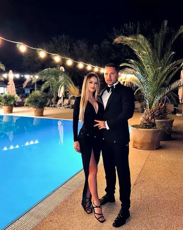 stefan manolache cu sotia