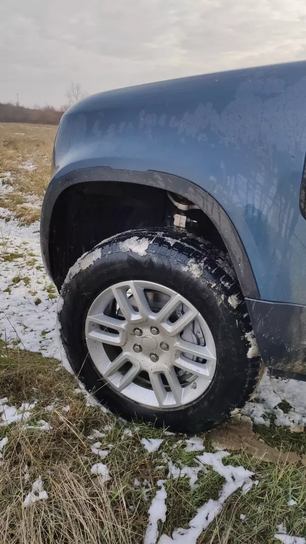 Land Rover Defender 024