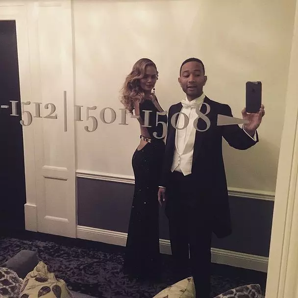 Chrissy Teigen si John Legend