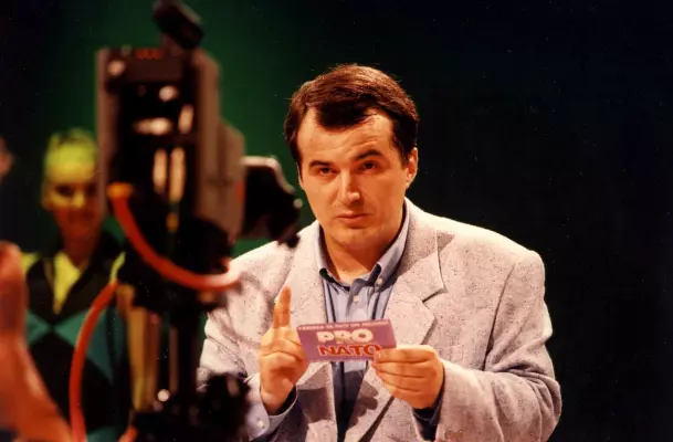 cum-arata-florin-calinescu-in-tinerete-imagini-de-mult-uitate-cu-actorul-roman-495421