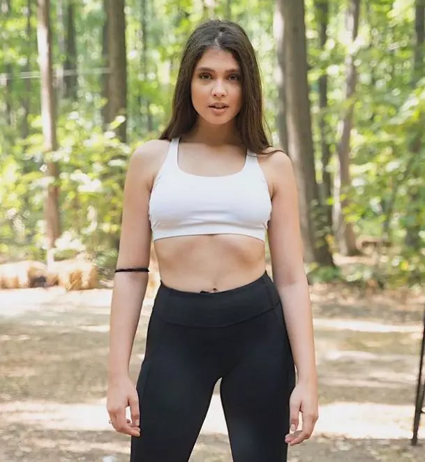 Elena Chiriac junga dominicana