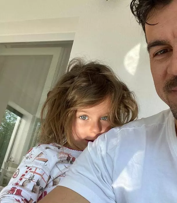 Adrian Alexandrov, după condamnarea Elenei Udrea: "Ați luat abuziv mama de lângă copilul ei, pentru a doua oară!"
