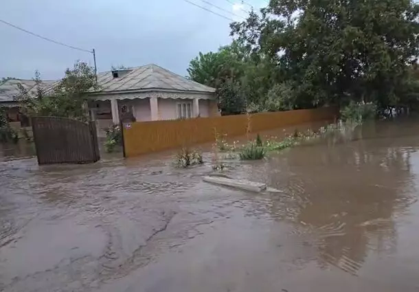inundatii-galati-cod-rosu-610x425