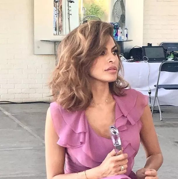 Cum arată Eva Mendes la cei 50 de ani 