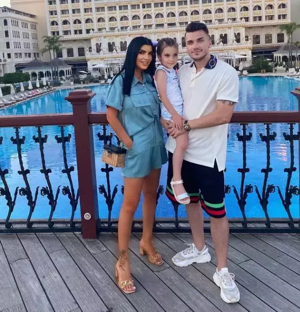 cine-este-sotul-andreei-survivor-4