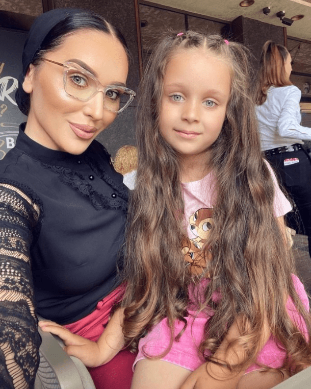 dana-roba-detalii-incredibile-despre-relatia-dintre-fetele-sale-si-fostul-ei-sot-zceline-m-a-surprins_1