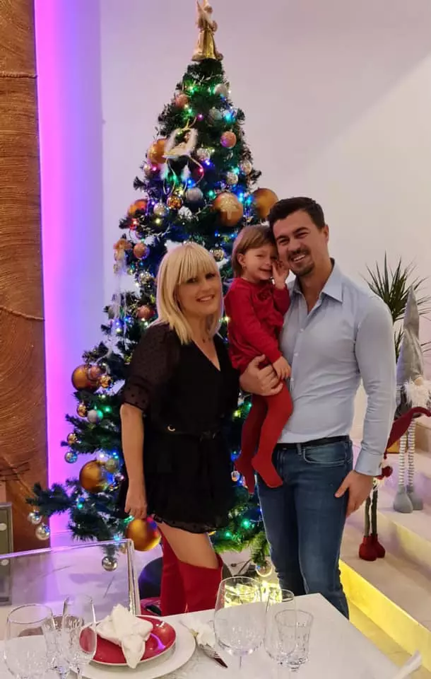 elena udrea fiica sot4