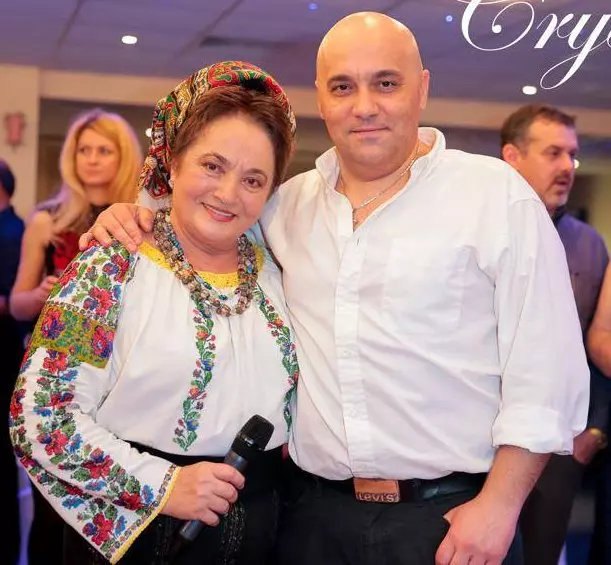 Laura Lavric și fiul ei