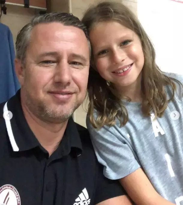 baiatul-anamariei-prodan-si-al-lui-reghe-bataie-parinti-5