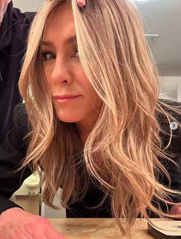 jennifer aniston 2