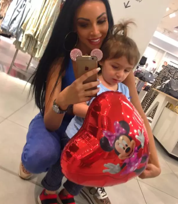 andreea podarescu 2
