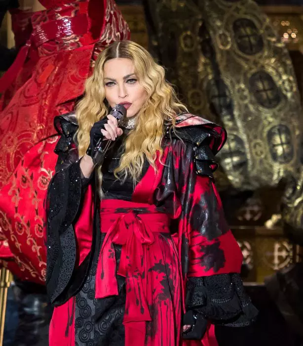Madonna, de urgență la spital după ce a fost găsită inconștientă