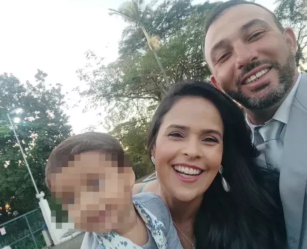 Elaine da Silva su sotul ei