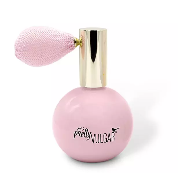 Spray fixator de machiaj, Pretty Vulgar, Lock It In, 143 lei, disponibil Douglas