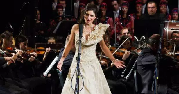 maria-macsim-e1592999962759