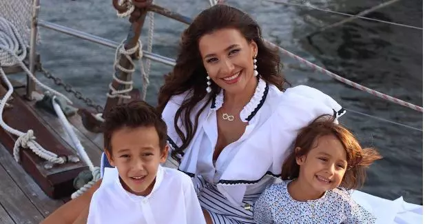 claudia-patrascanu-impreuna-cu-cei-doi-baieti