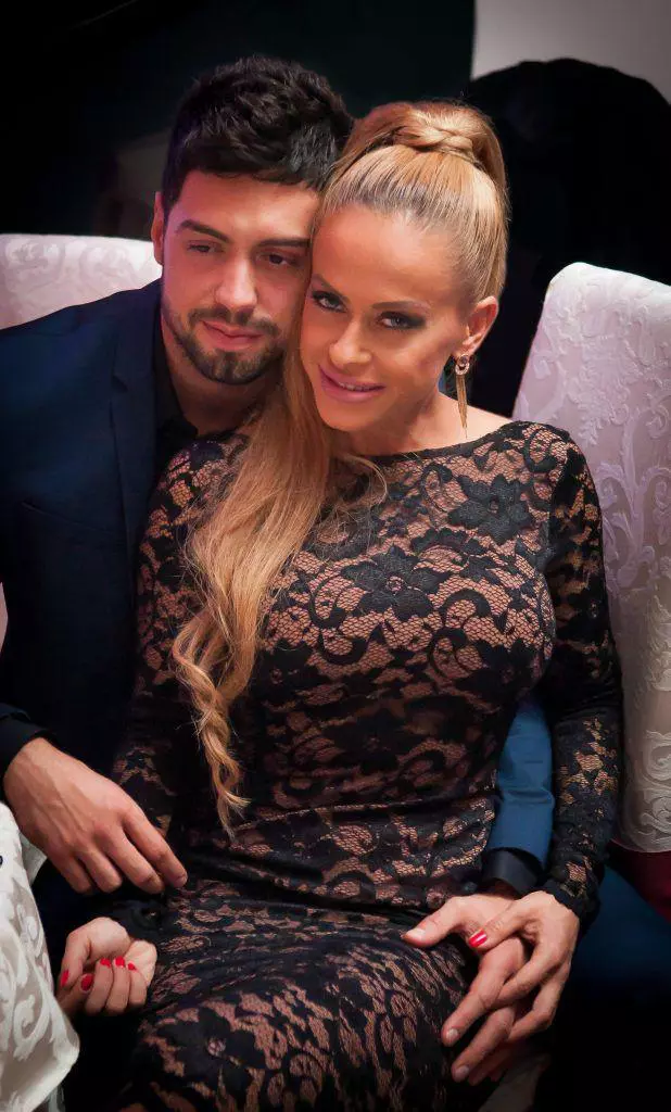 sotul-andei-adam-1-618x1024