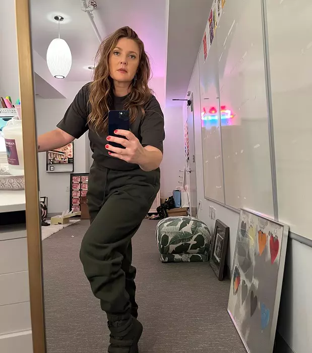 Drew Barrymore consuma droguri și alcool la 12 ani, dar nu avea voie dulciuri: "Am fost un copil rebel!"