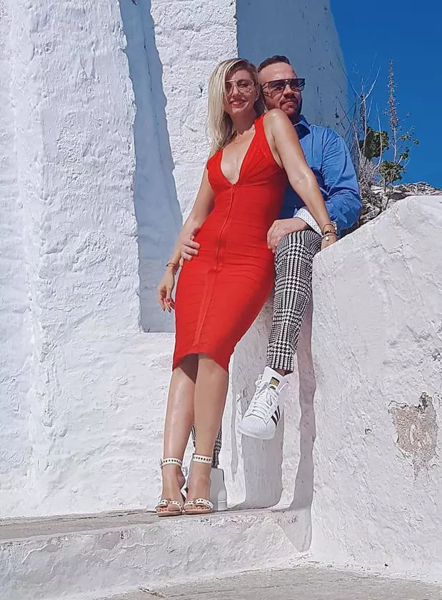 Mihaela-Cernea-si-Costin-Craioveanu-au-divortat-7