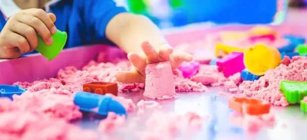 Nisipul Kinetic- terapie în cazul autismului