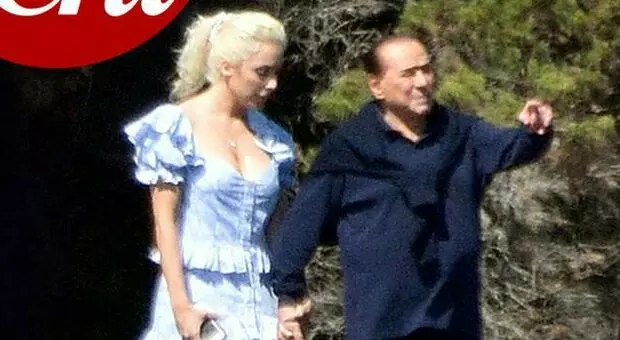 5399746_1759_berlusconi_mano_nella_mano_marta_fascina