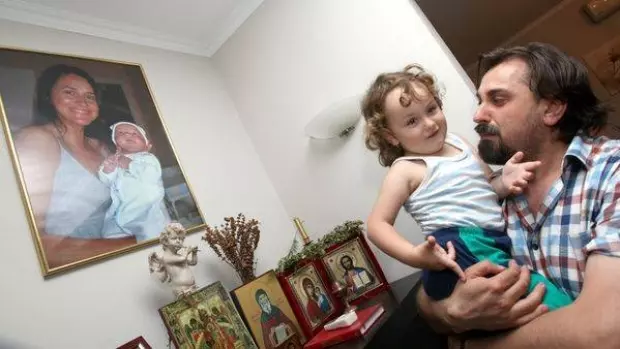 petru-mircea-fiu-madalina-manole-muzica-fata-par-foc-a72f772026_46172400