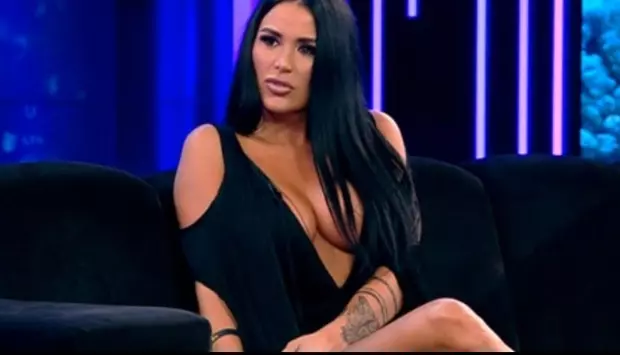 daniela_crudu_1280x720_80238000