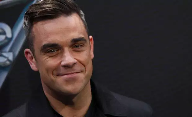 Robbie Williams vrea sa cumpere casa în care a murit Michael Jackson