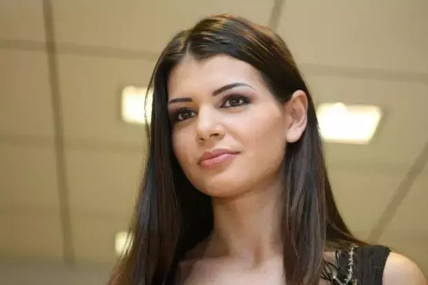 monica-gabor-cu-ochii-in-lacrimi-ce-s-a-intamplat-453958