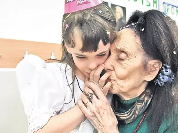 Adriana Iliescu si fiica ei 5