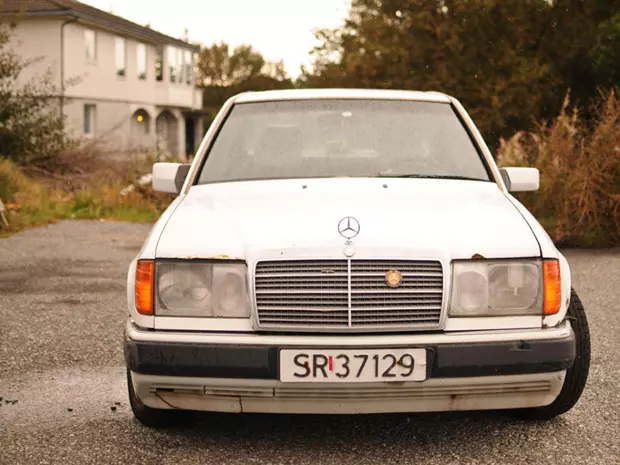 mercedes-ul-w124-cu-peste-3-4-milioane-kilometri-72da321ffedd8f335c-940-0-1-95-1