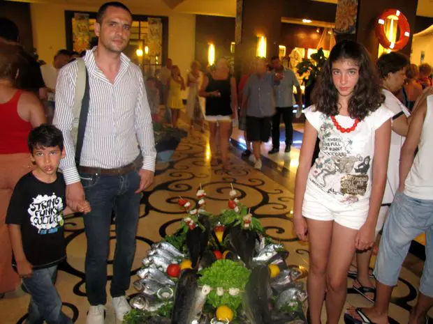 Mădălin Ionescu are doi copii din prima căsătorie, Filip şi Ştefania şi o fetiţă, Petra, din căsnicia cu Cristina Şişcanu