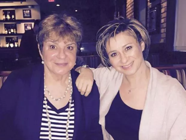 Ionela Prodan si Anamaria Prodan 2
