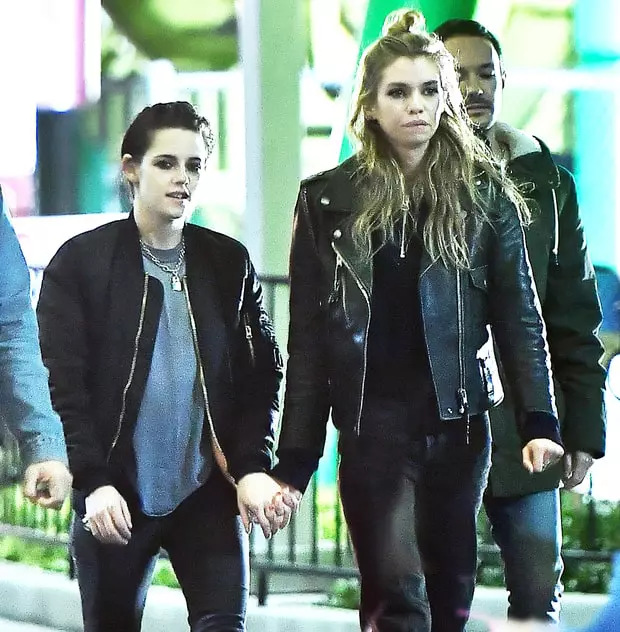 Kristen, alături de fosta ei iubită, modelul Stella Maxwell