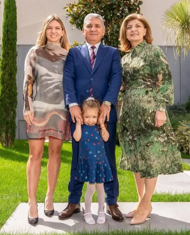 familia-simonei-halep1-2