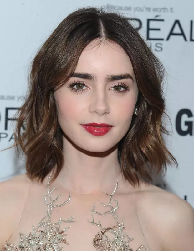 sprancene-lily-collins.jpg