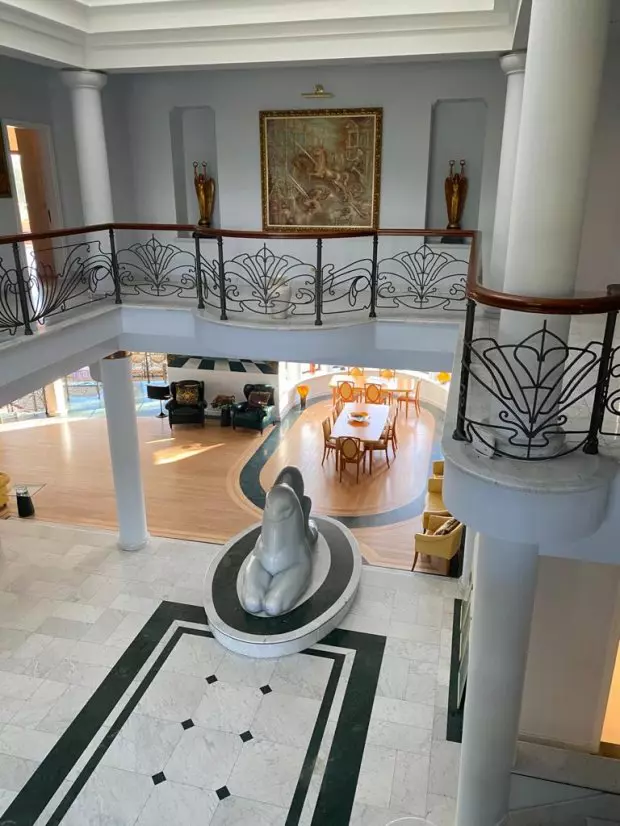 imagini-cu-vila-de-la-izvorani-inainte-de-a-lua-foc-cum-arata-casa-in-care-a-locuit-irinel-682265