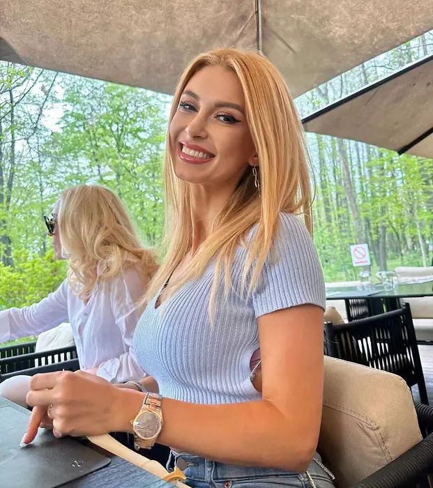 Andreea Balan 32