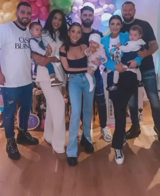 nicole si fiica ei anastasia