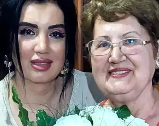 adriana bahmuteanu 12