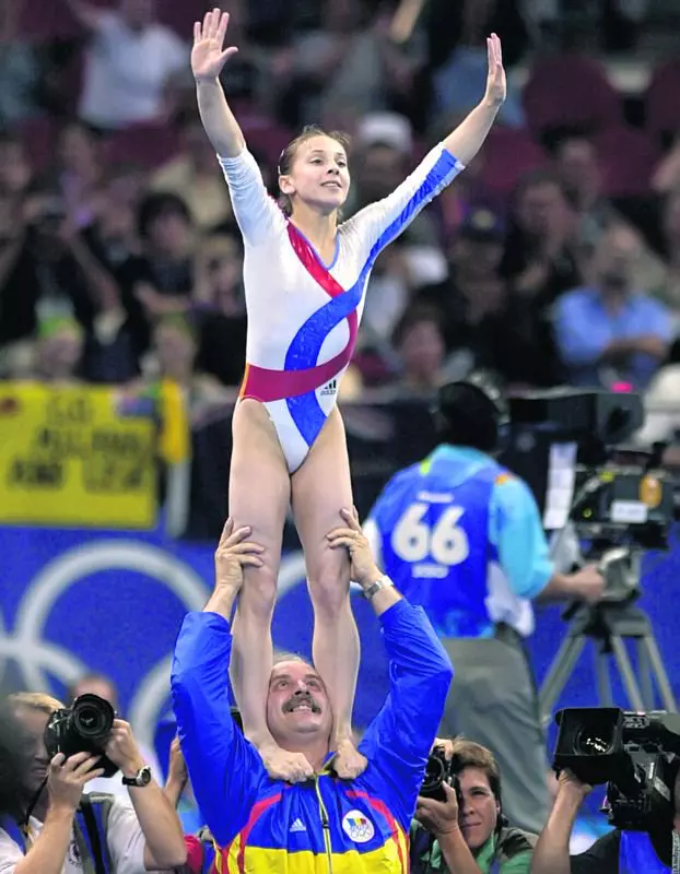 4541-293724-andreearaducan2