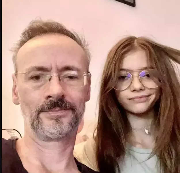 Mikaela si tatal ei, Mihai Albu