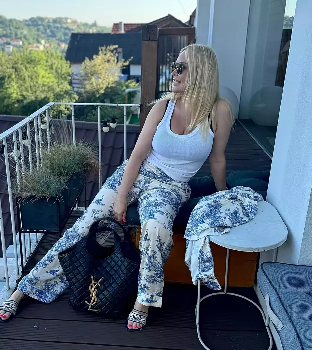 vica blochina 21