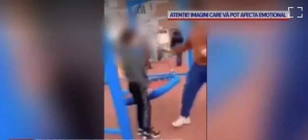 Copil trântit în parc Hunedoara (4)