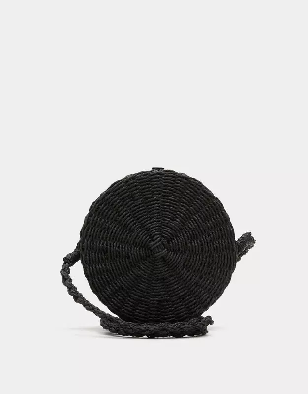 Geantă rotundă Pull&Bear 99,90 lei