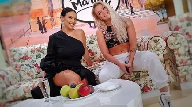 video-simona-mereu-si-kim-kardashian-de-romania-francisca-dulceanu-provocare-pe-ritmuri-dans_size7